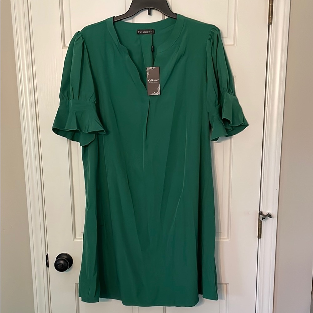 Green Short Sleeve Dress